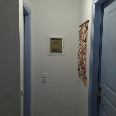 νησώκατοικία με εκπληκτική θέα/ ηλιοβασίλεμα. Mpatsi