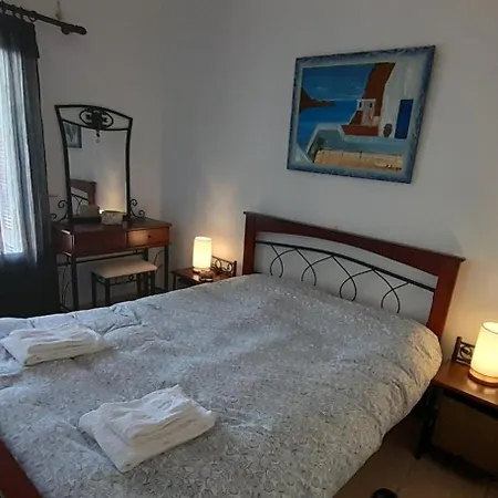 νησώκατοικία με εκπληκτική θέα/ ηλιοβασίλεμα.