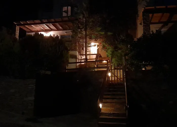 νησώκατοικία με εκπληκτική θέα/ ηλιοβασίλεμα. *