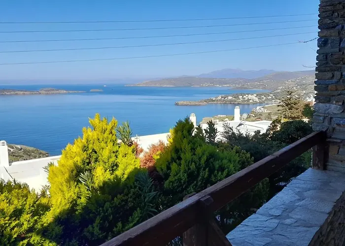 νησώκατοικία με εκπληκτική θέα/ ηλιοβασίλεμα. Μπατσί