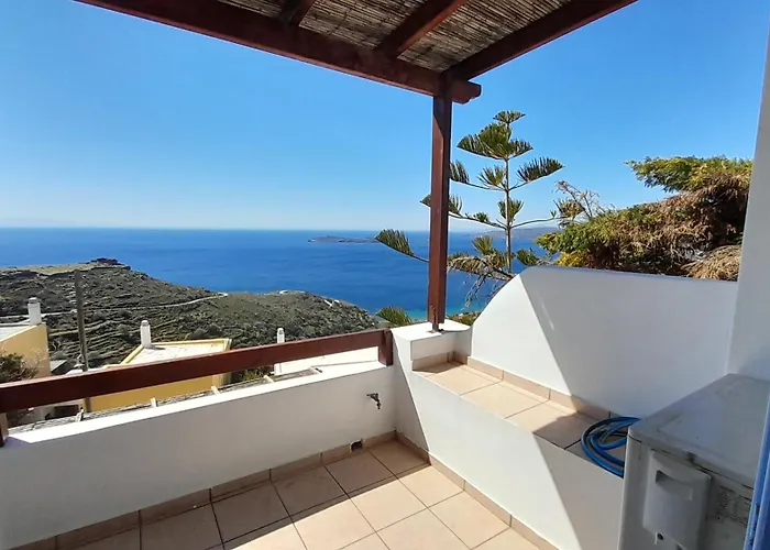 νησώκατοικία με εκπληκτική θέα/ ηλιοβασίλεμα. Σπίτι διακοπών