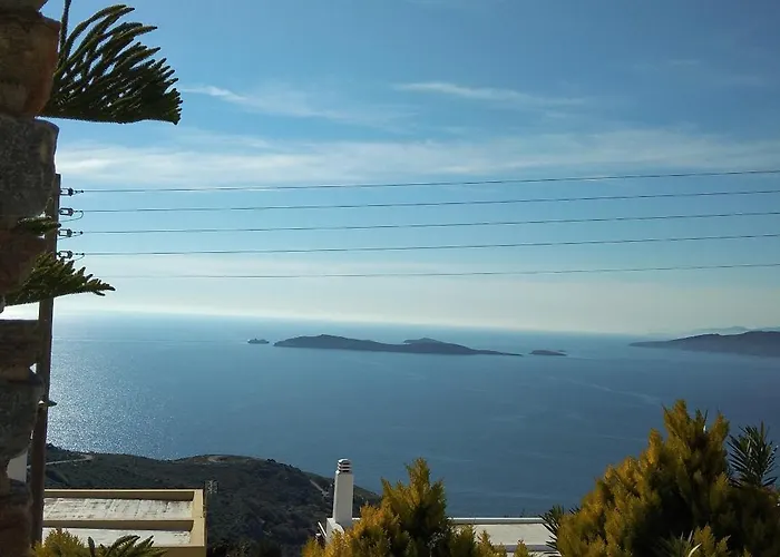 Σπίτι διακοπών νησώκατοικία με εκπληκτική θέα/ ηλιοβασίλεμα. Μπατσί