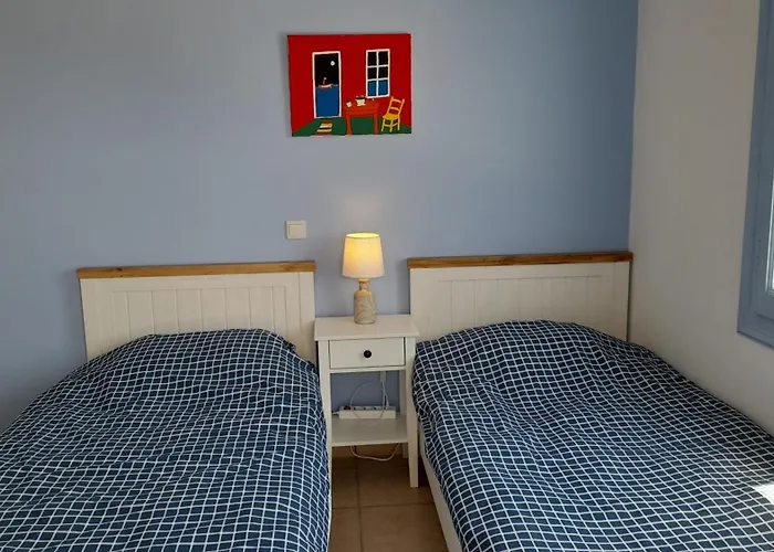 νησώκατοικία με εκπληκτική θέα/ ηλιοβασίλεμα. Σπίτι διακοπών Μπατσί