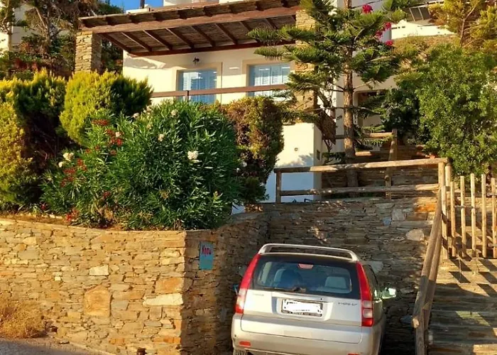 Σπίτι διακοπών νησώκατοικία με εκπληκτική θέα/ ηλιοβασίλεμα. *